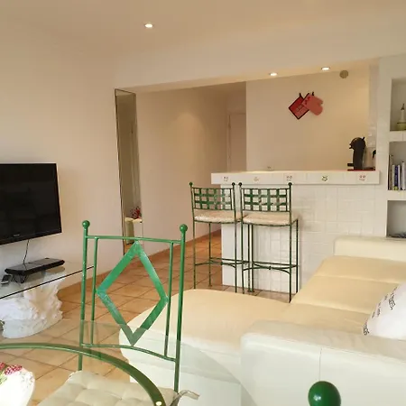 One Bedroom Flat Commodore Croisette *